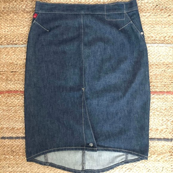 Deep blue Levi's denim pencil skirt, size M - Picture 2 of 4